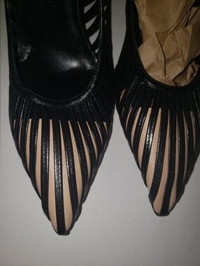 BNWOB Gucci Tom Ford Kate Moss Cage Pointy Black Sillettoes 11
